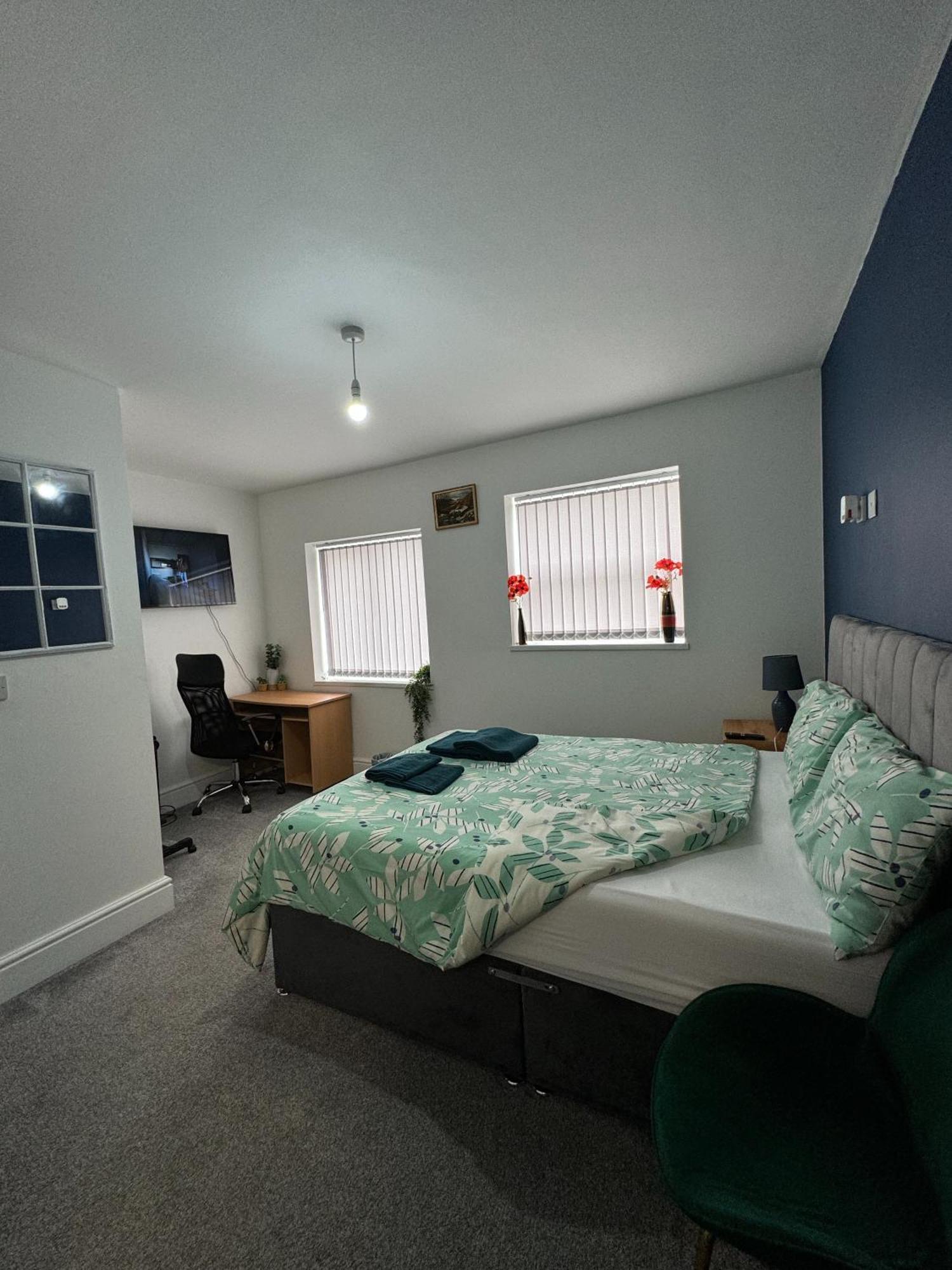 Ur Place Failsworth Exterior photo